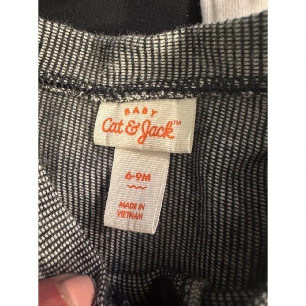 Baby Boy 6-9M Clothes Bundle Cat & Jack Carters Sleepers Bodysuits‎ 6 Piece Lot